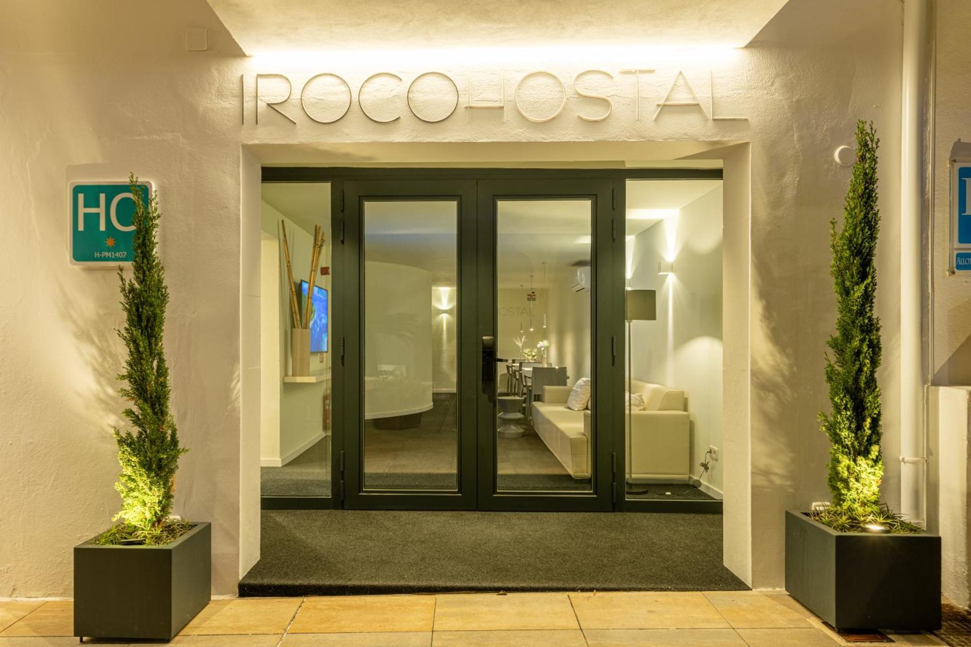 Iroco Hostal Cala D´Or エクステリア 写真